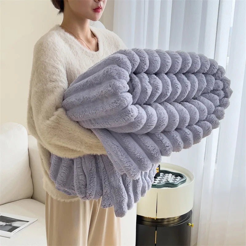 Light luxury thick warm blanket